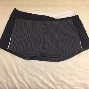 Lulu Lemon skirt New